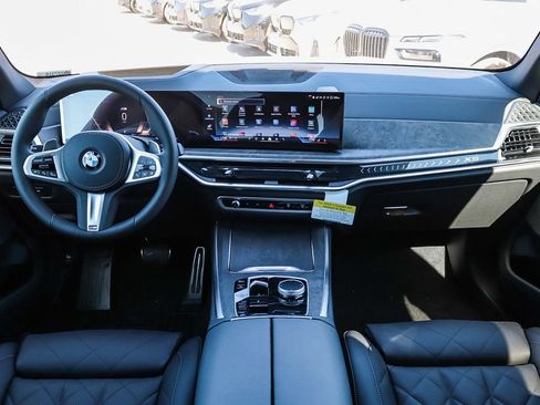 New 2026 BMW X5 xDrive40i w/ M Sport Package AWD/4WD image 13