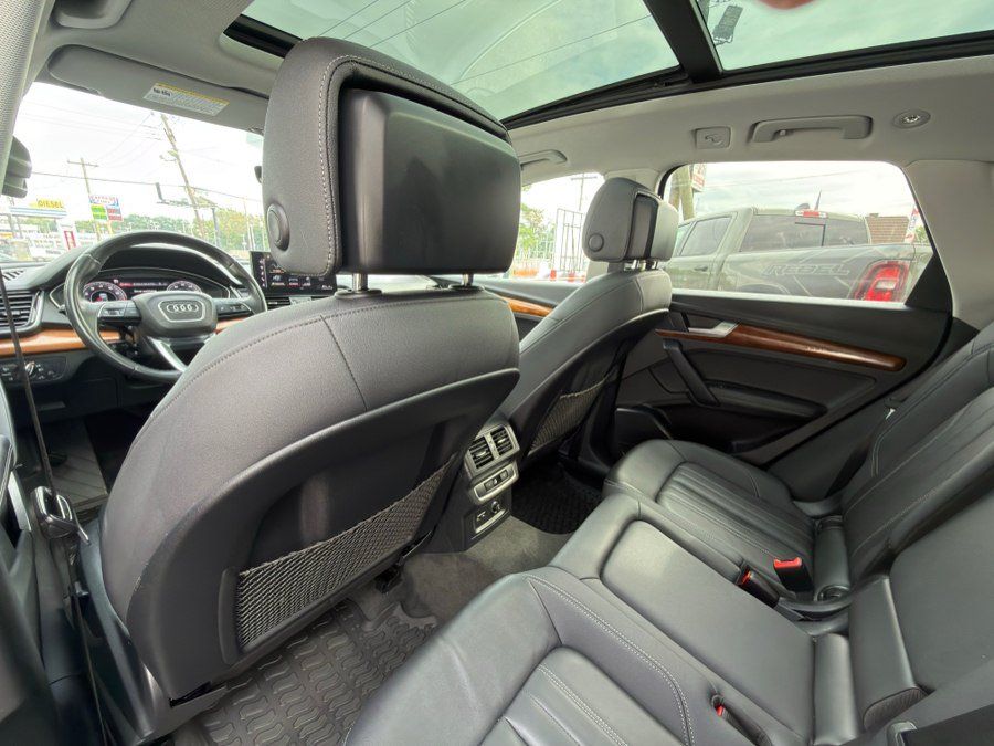 Used 2021 Audi Q5 2.0T Premium Plus w/ Premium Plus Package AWD/4WD image 31