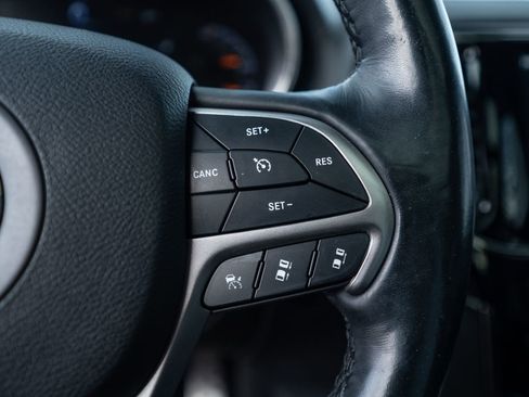 Used 2020 Jeep Grand Cherokee High Altitude image 23