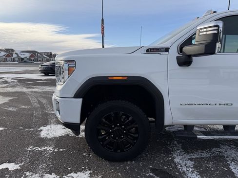 Used 2022 GMC Sierra 2500 Denali w/ Denali Ultimate Package image 11