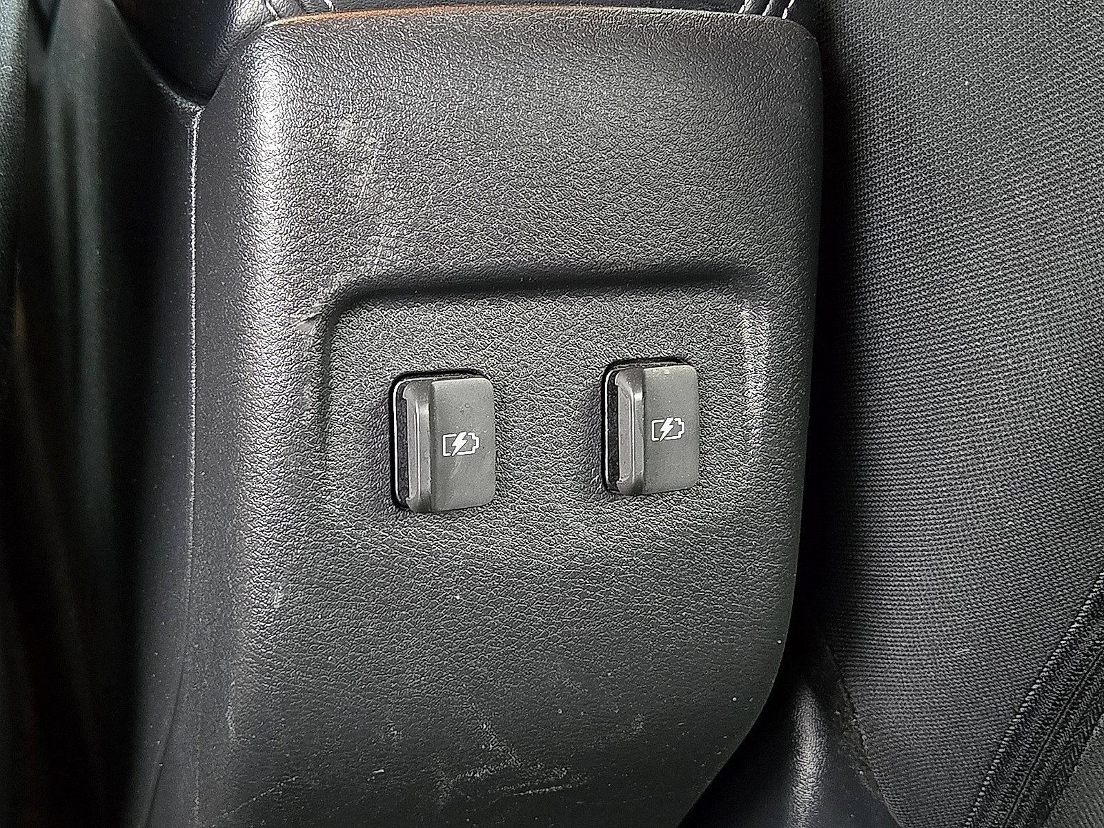 Used 2024 Nissan Kicks SV FWD image 16