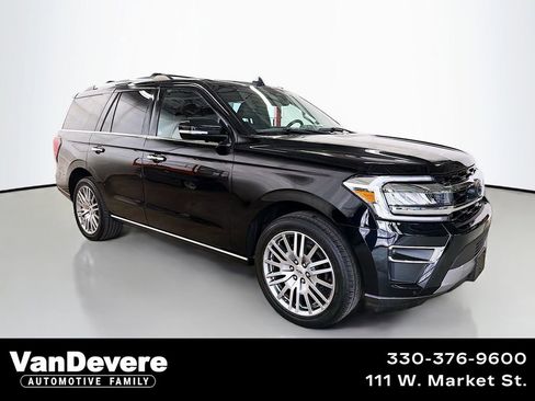 Used 2024 Ford Expedition Limited AWD/4WD image 1