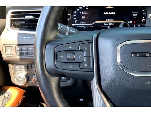 Used 2023 GMC Yukon Denali Ultimate AWD/4WD image 17