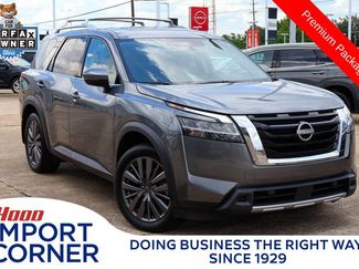 Used 2024 Nissan Pathfinder SL w/ SL Premium Package FWD video 1
