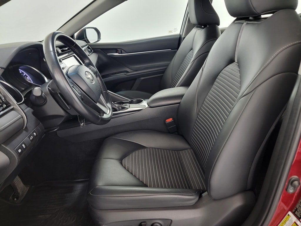 Used 2018 Toyota Camry SE FWD image 14