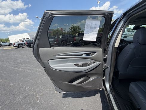 Used 2019 Buick Enclave Premium w/ Experience Buick Package AWD/4WD image 20