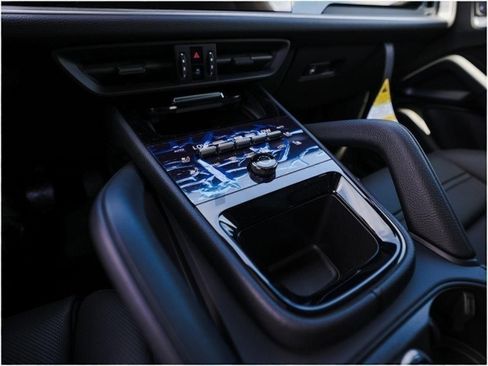 New 2025 Porsche Cayenne image 20