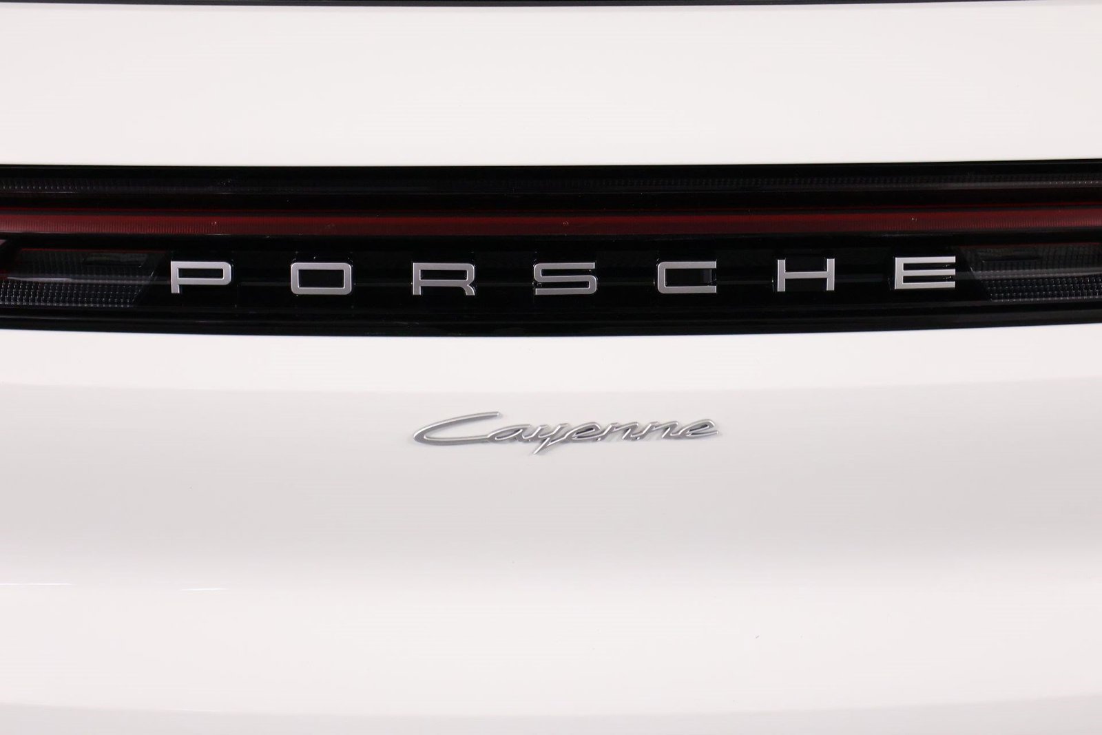 Certified 2026 Porsche Cayenne AWD/4WD image 22