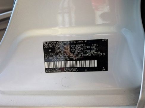 Used 2014 Toyota RAV4 EV image 30