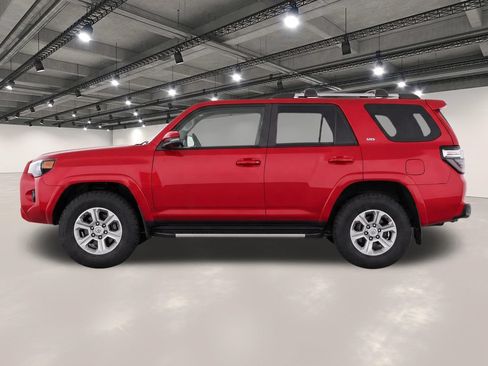 Used 2021 Toyota 4Runner SR5 AWD/4WD image 6
