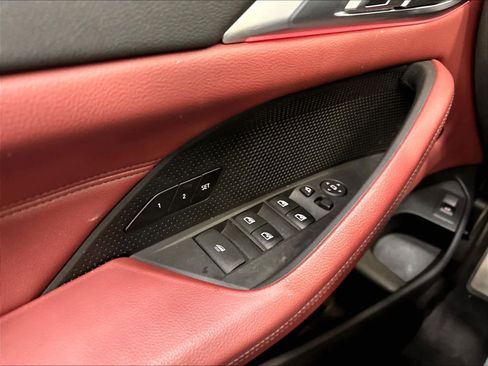 Used 2024 BMW M440i Convertible w/ Premium Package RWD image 34