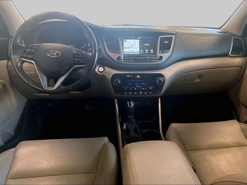 Used 2017 Hyundai Tucson SE Plus AWD/4WD image 16
