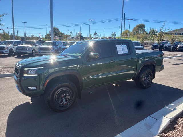 Used 2025 Nissan Frontier 4x4 Crew Cab image 3