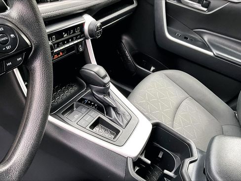 Used 2024 Toyota RAV4 XLE image 16