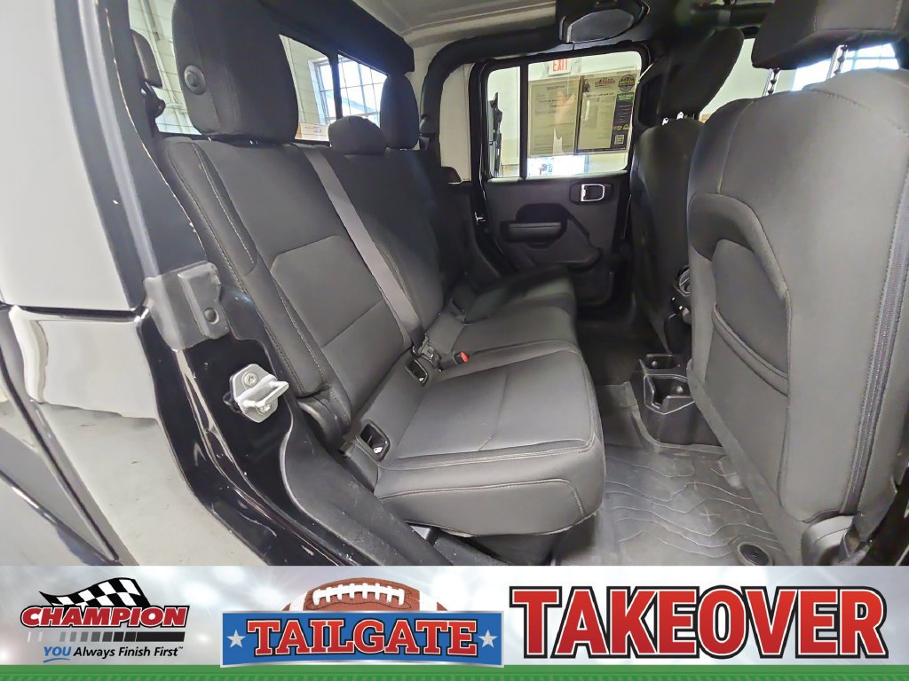 Used 2022 Jeep Gladiator Sport AWD/4WD image 35