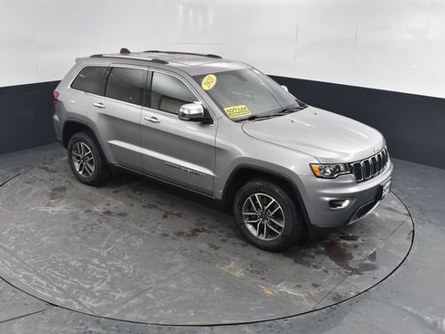 Used 2021 Jeep Grand Cherokee Limited image 35