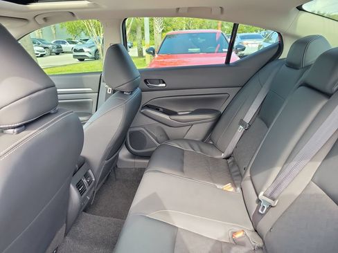 Used 2024 Nissan Altima 2.5 SL FWD image 26