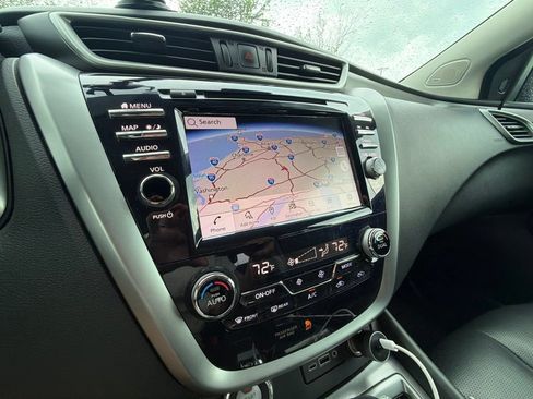 Used 2023 Nissan Murano SL FWD image 9