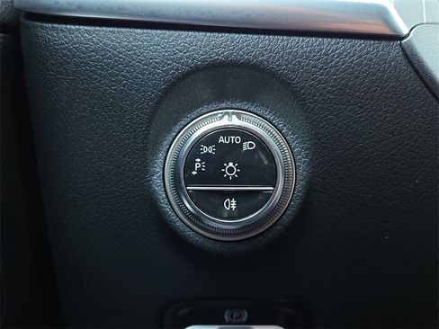 Certified 2025 Mercedes-Benz C 300 4MATIC Sedan image 27