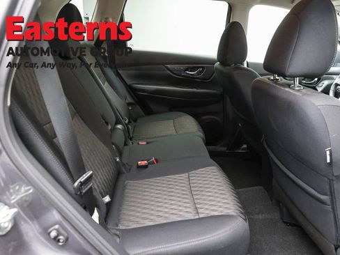Used 2020 Nissan Rogue SV w/ Premium Package AWD/4WD image 26