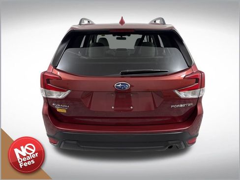 Used 2019 Subaru Forester Premium w/ All-Weather Package image 5