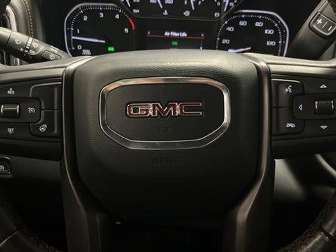 Used 2023 GMC Sierra 3500 AT4 w/ AT4 Preferred Package AWD/4WD image 15