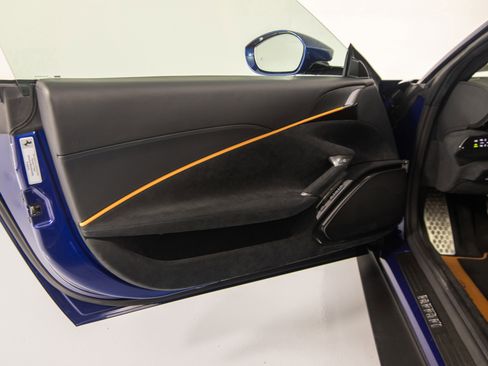 Certified 2021 Ferrari Roma RWD image 33