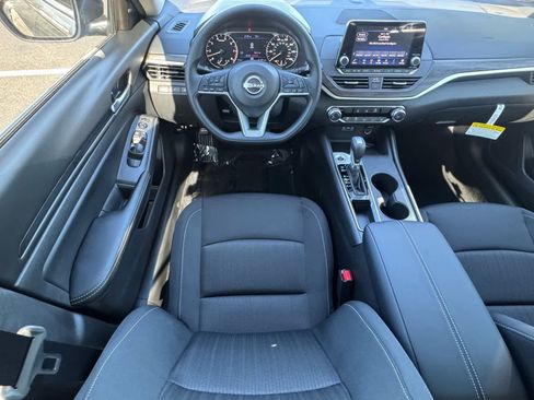 New 2025 Nissan Altima 2.5 SV image 14