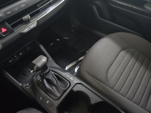 Used 2025 Kia K4 EX FWD image 26