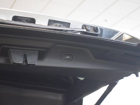 Used 2019 Land Rover Range Rover Long Wheelbase Autobiography image 31