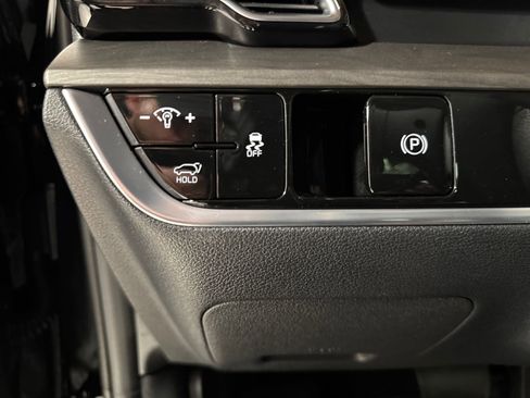 Used 2025 Kia Sportage X-Line w/ Premium Package AWD/4WD image 17