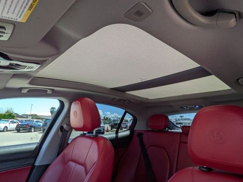 Used 2020 Alfa Romeo Stelvio Sprint w/ Nero Edizione image 17