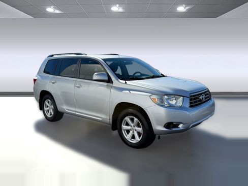 Used 2010 Toyota Highlander 2WD image 7