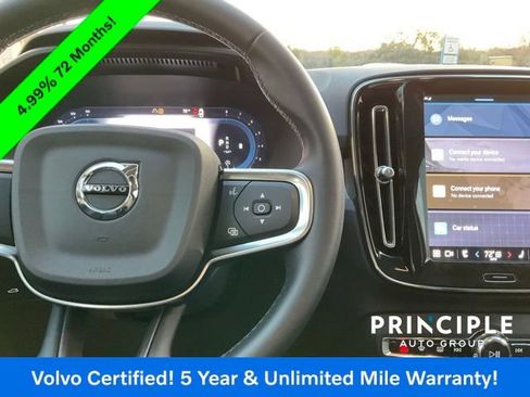 Certified 2025 Volvo XC40 B5 Core image 19
