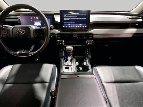 Used 2026 Toyota RAV4 XLE Premium AWD/4WD image 16