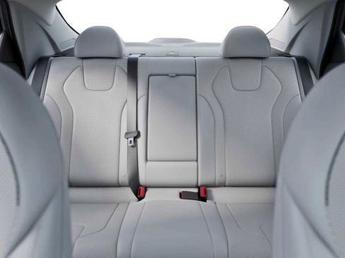 New 2026 Hyundai Elantra Limited FWD image 11