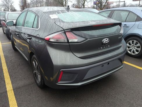Used 2020 Hyundai Ioniq SEL image 4