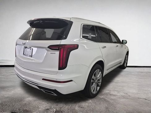 Certified 2025 Cadillac XT6 Premium Luxury image 6
