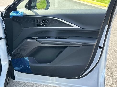 New 2025 Cadillac Lyriq Sport image 8