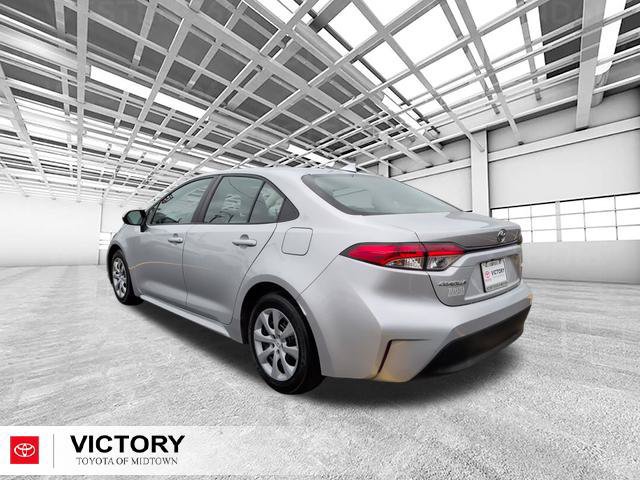 Used 2024 Toyota Corolla LE FWD image 6