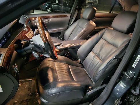 Used 2013 Mercedes-Benz S 550 4MATIC image 8