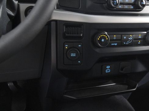 Used 2023 Ford F150 XLT image 15