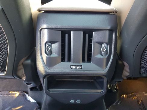 Used 2025 BMW X3 xDrive30i w/ Premium Package image 13