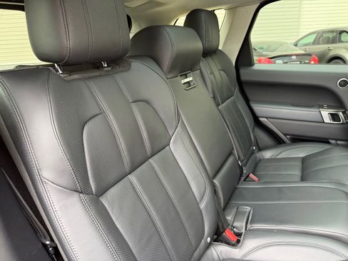 Used 2014 Land Rover Range Rover Sport HSE image 23