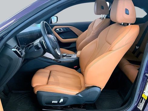 Used 2024 BMW 230i Coupe w/ Convenience Package RWD image 7