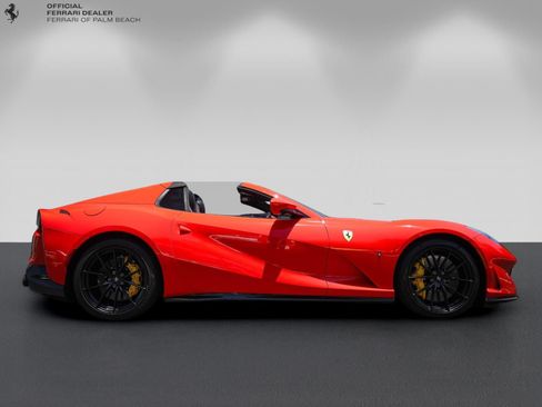 Certified 2021 Ferrari 812 GTS RWD image 2