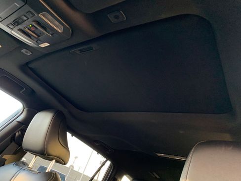 Used 2025 Toyota Highlander XSE image 31