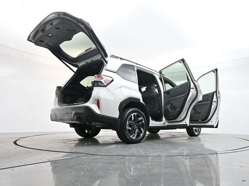 Used 2025 Subaru Forester Premium w/ Protection Package (1PH) image 39