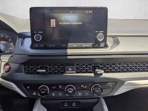 Used 2025 Honda Accord SE image 14