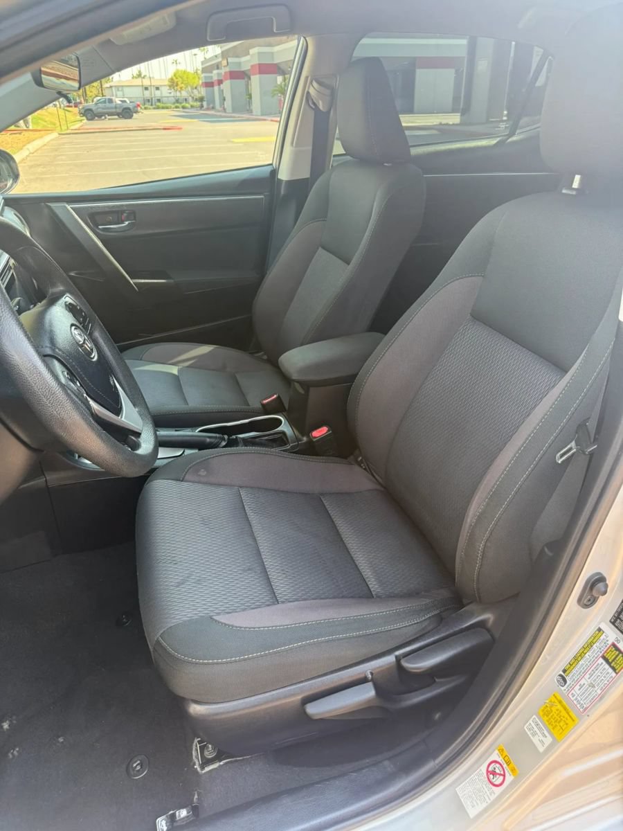 Used 2019 Toyota Corolla LE w/ Carpet Mat Package (TMS) FWD image 10